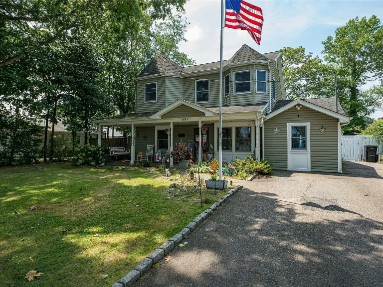 We Pay Cash For Homes In Hauppauge