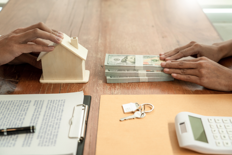 Cash home buyer in Smithtown NY